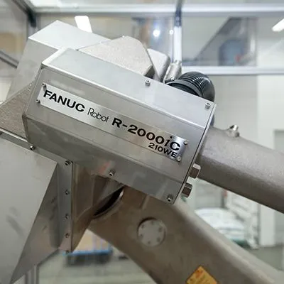 Fanuc R-2000iC:210WE 2.jpeg